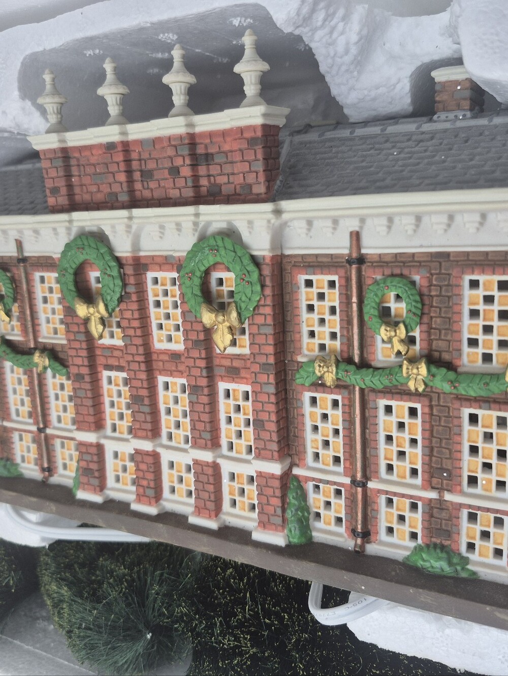 Department 56 Kensington Palace.